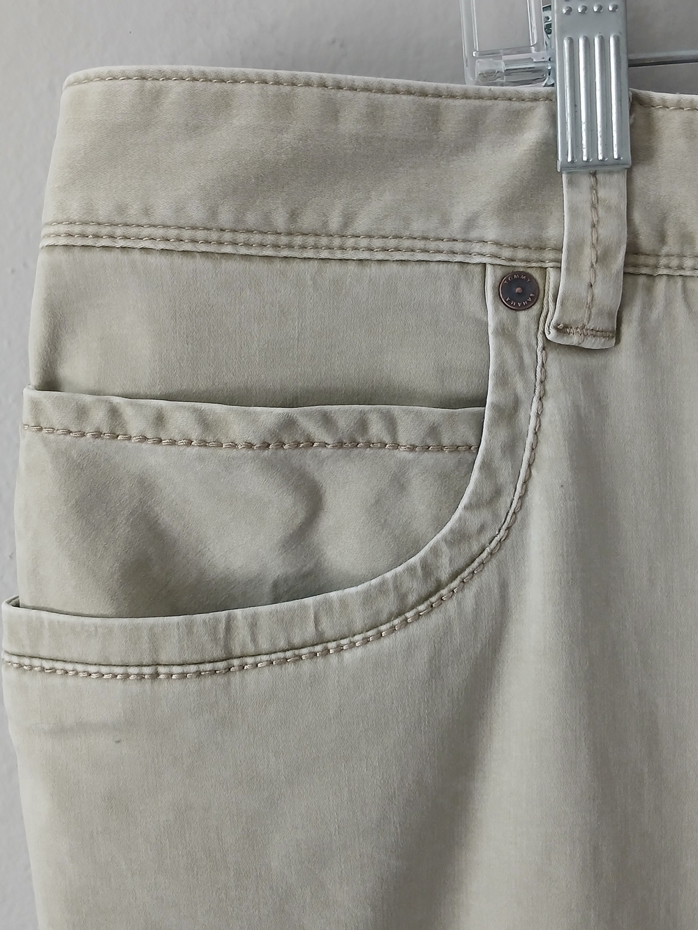 Tommy Bahama Men's Size 48 x 30 Boracay Chino 5 Pocket Flat Front Khaki Pants - Picture 6 of 15